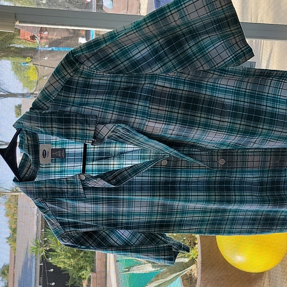 Old Navy s/s button down shirts - Picture 8 of 16